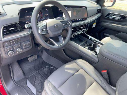 2026 Chevrolet Suburban Z71, 4WD