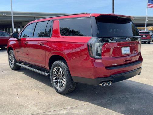 2026 Chevrolet Suburban Z71, 4WD