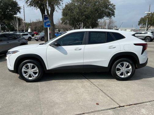 2026 Chevrolet Trax LS