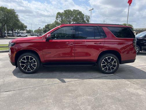 2025 Chevrolet Tahoe 4WD RST