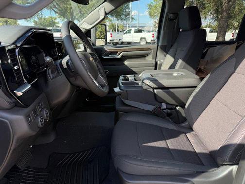 2026 Chevrolet Silverado 3500 LT