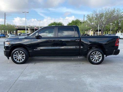 Diamond Black Crystal Pearlcoat 2024 RAM 1500 Laramie