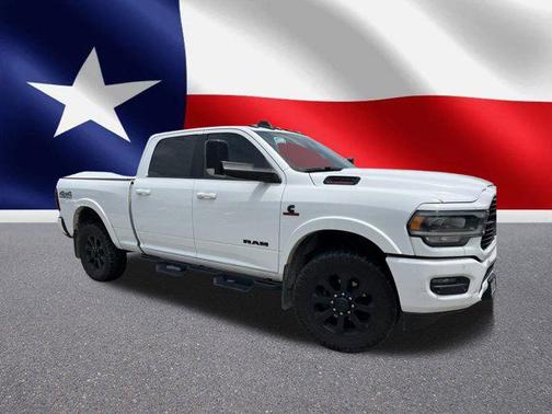 2020 RAM 2500 Laramie Crew Cab 4X4 6'4' Box