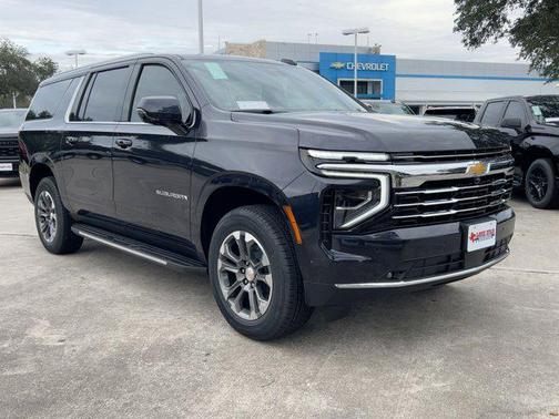 2026 Chevrolet Suburban LT