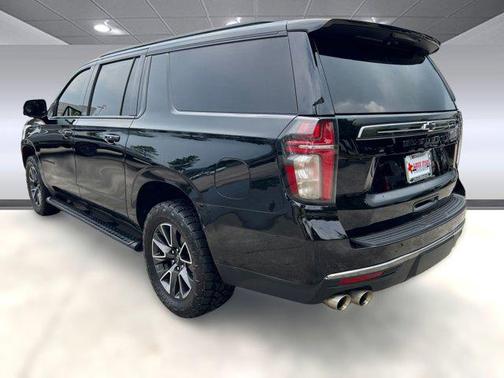 2022 Chevrolet Suburban 4WD Z71