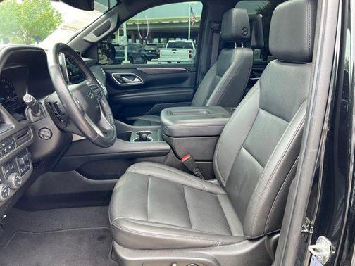 2022 Chevrolet Suburban 4WD Z71