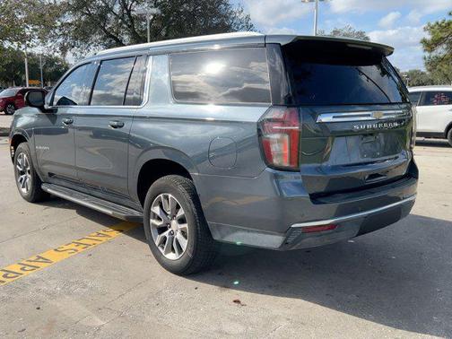 2021 Chevrolet Suburban LT