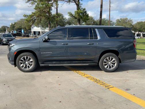 2021 Chevrolet Suburban LT