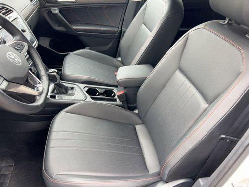 2024 Volkswagen Tiguan 2.0T Wolfsburg Edition