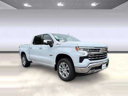 Polar White Tricoat 2026 Chevrolet Silverado 1500 LTZ