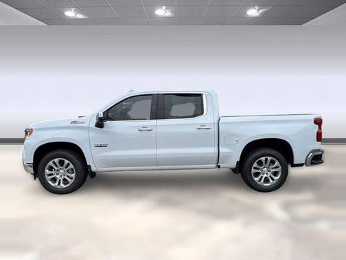 Polar White Tricoat 2026 Chevrolet Silverado 1500 LTZ