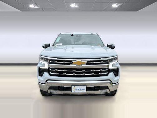 Polar White Tricoat 2026 Chevrolet Silverado 1500 LTZ