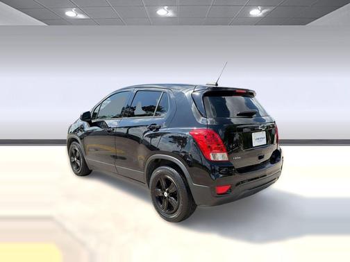 Mosaic Black Metallic 2020 Chevrolet Trax LS