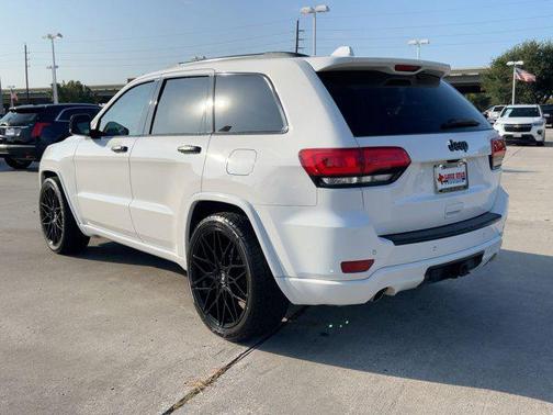 2020 Jeep Grand Cherokee Overland