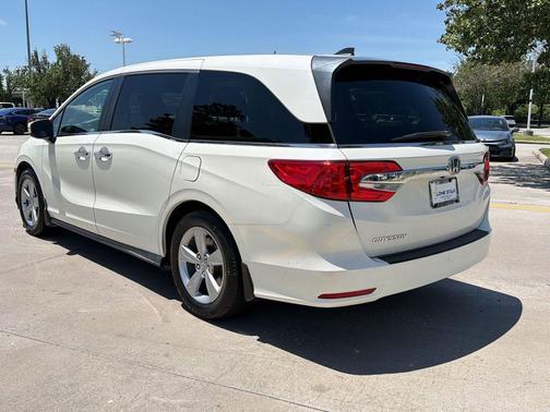 White Diamond Pearl 2019 Honda Odyssey EX-L w/Navigation/RES