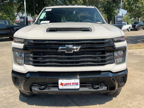 2026 Chevrolet Silverado 2500 Custom