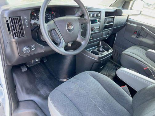 2024 Chevrolet Express 2500 RWD 2500 Regular Wheelbase WT