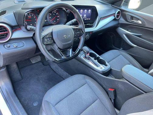 2025 Chevrolet Trax FWD 1RS