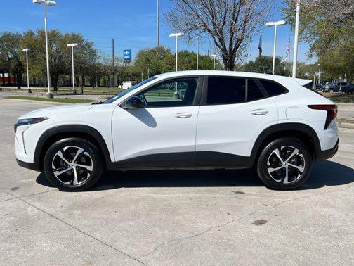 2025 Chevrolet Trax FWD 1RS