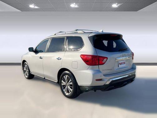 2019 Nissan Pathfinder S
