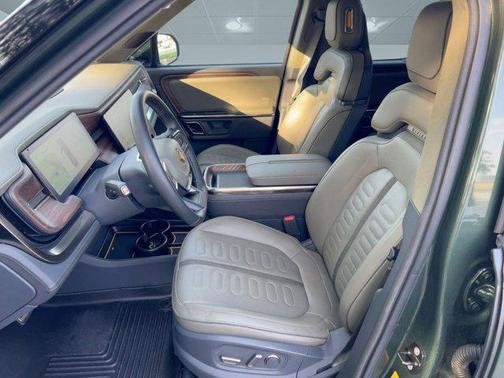 2022 Rivian R1T Adventure