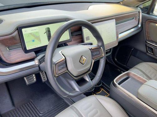 2022 Rivian R1T Adventure