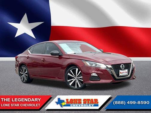 2022 Nissan Altima SR FWD
