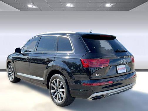 2019 Audi Q7 55 Premium Plus