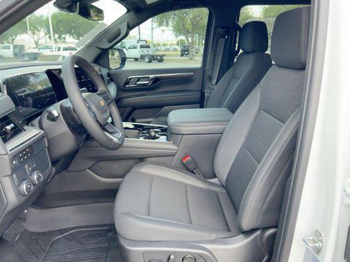 2025 Chevrolet Tahoe LS