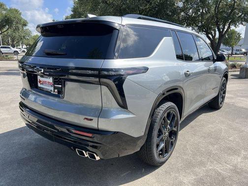 2025 Chevrolet Traverse RS