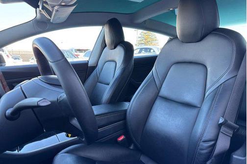 2020 Tesla Model 3 Standard Range