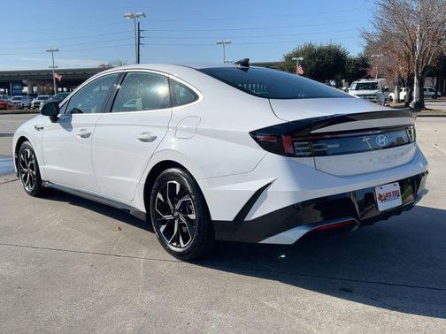 2025 Hyundai SONATA SEL