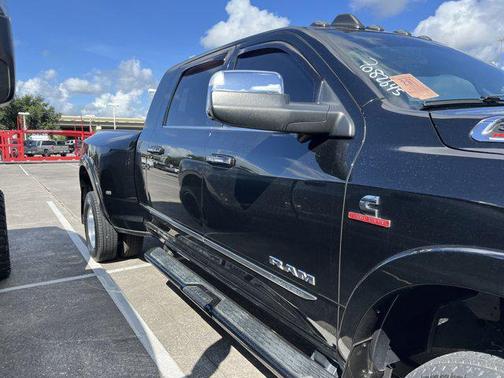 2019 RAM 3500 Limited Mega Cab 4x4 6'4' Box