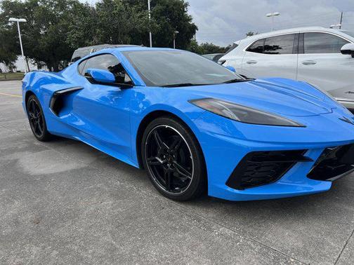 2021 Chevrolet Corvette Stingray w/2LT