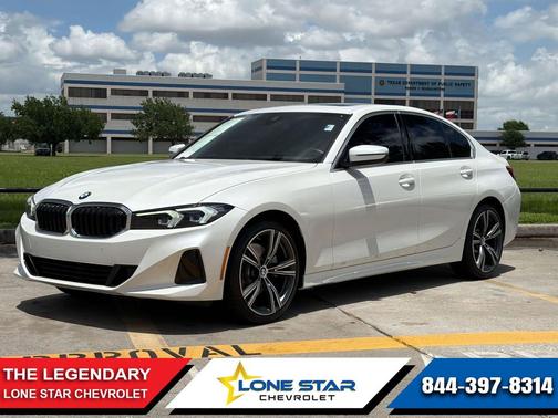 Mineral White Metallic 2024 BMW 330 330i