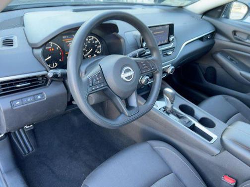 2024 Nissan Altima S FWD