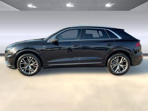 2021 Audi Q8 55 Premium Plus