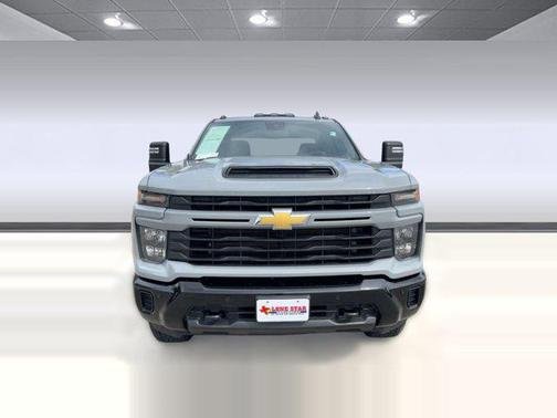 2025 Chevrolet Silverado 2500 Custom