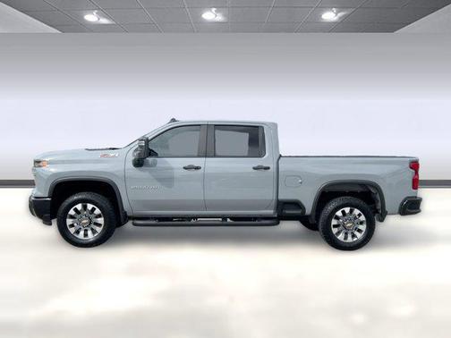 2025 Chevrolet Silverado 2500 Custom