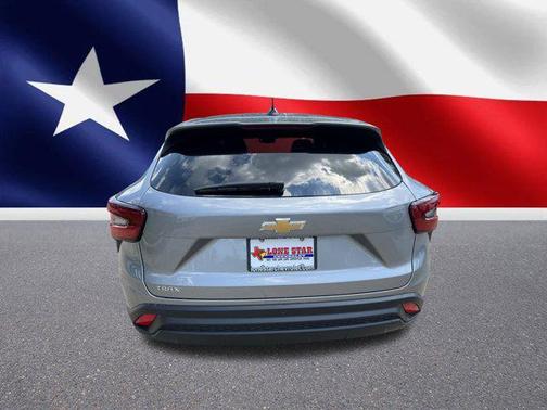 2025 Chevrolet Trax LS