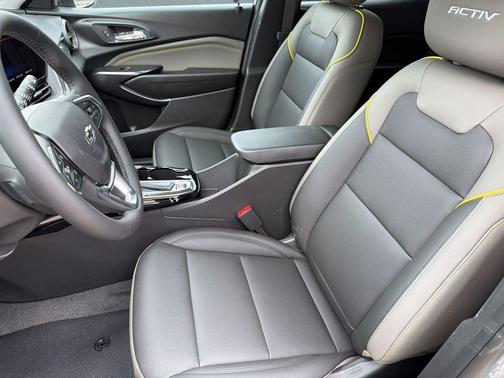 Sterling Gray Metallic 2026 Chevrolet Trax FWD ACTIV