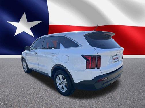 2023 Kia Sorento LX