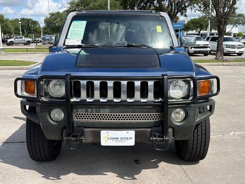 Superior Blue 2006 Hummer H3 Base