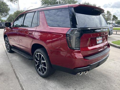 2025 Chevrolet Tahoe 4WD RST
