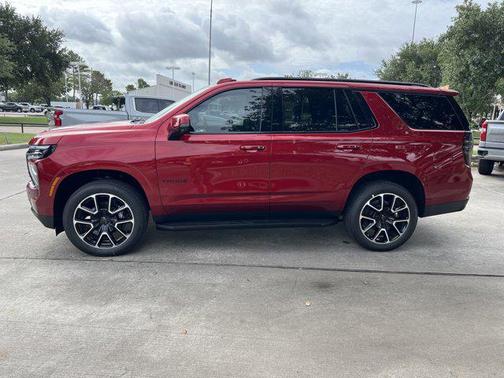 2025 Chevrolet Tahoe 4WD RST