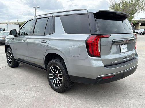 Sterling Metallic 2023 GMC Yukon 4WD AT4