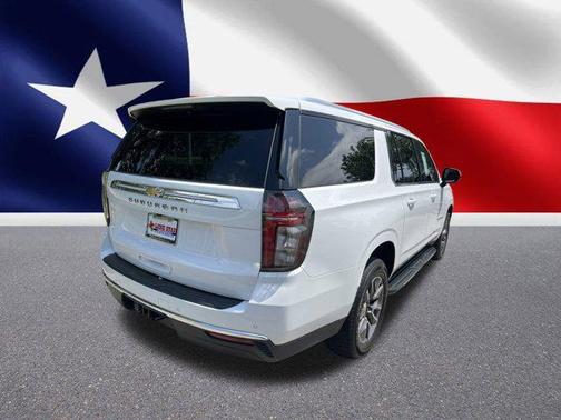 2023 Chevrolet Suburban LS
