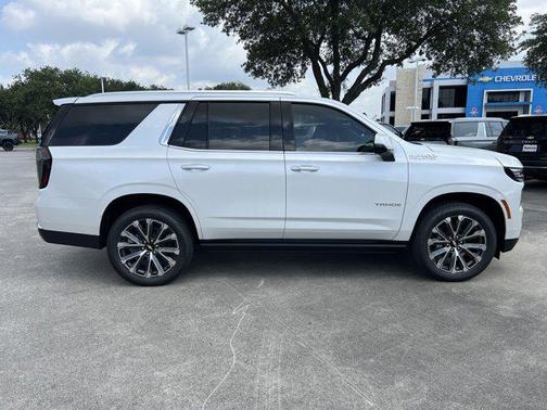2025 Chevrolet Tahoe 4WD High Country