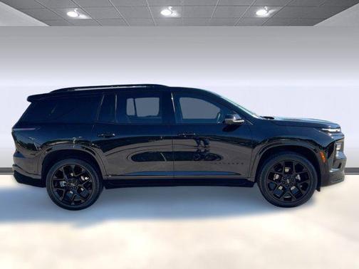 2025 Chevrolet Traverse RS