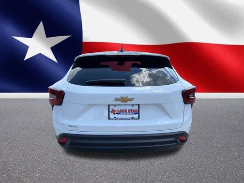 2025 Chevrolet Trax LS